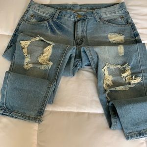 Boyfriend distressed jeans